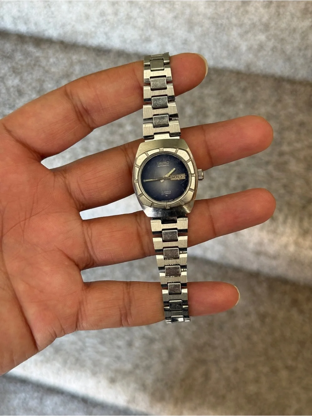 Seiko vintage automatic  Blue Dial Day-Date Watch Womens rare find